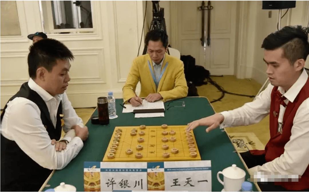 象棋大师党斐坦然接受处罚，坚定举报，彰显正义之举_说明落实