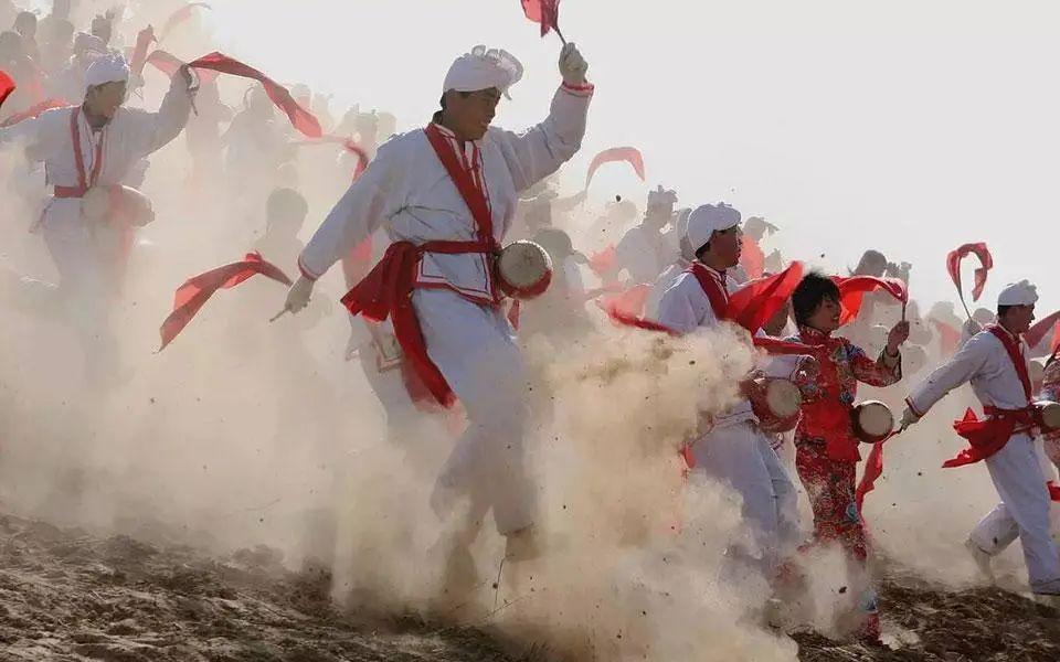 返乡大学生为横山老腰鼓传承添新彩_反馈总结和评估