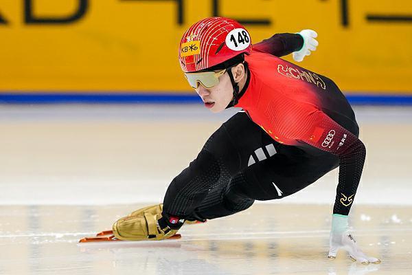 林孝埈最后一圈绝杀，勇夺短道速滑500米金牌_精选解释