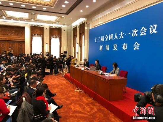 人民会堂回声，上午会议与下午的哪吒2盛宴_动态词语解释落实