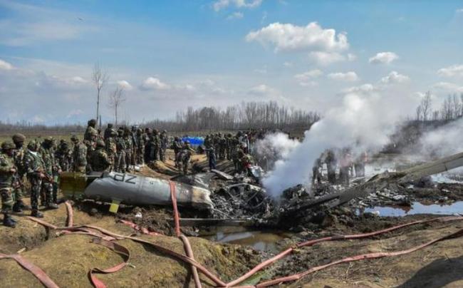 震撼曝光，俄苏-34重轰再现雷霆行动，乌阵地遭受巨大打击画面揭秘！_执行落实