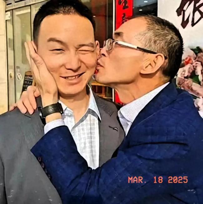 关于谢浩男父亲辟谣有6岁儿子的_知识解答