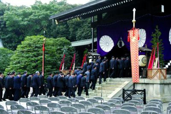 游戏可肆意打砸神社 日本首相痛批